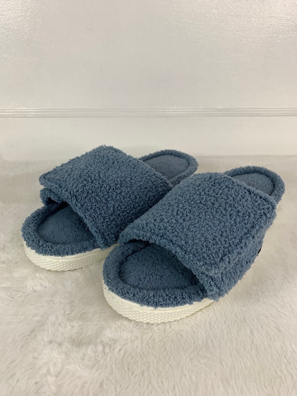 Muk Luks Women's Blue Adjustable Slide Sandals – Size 7